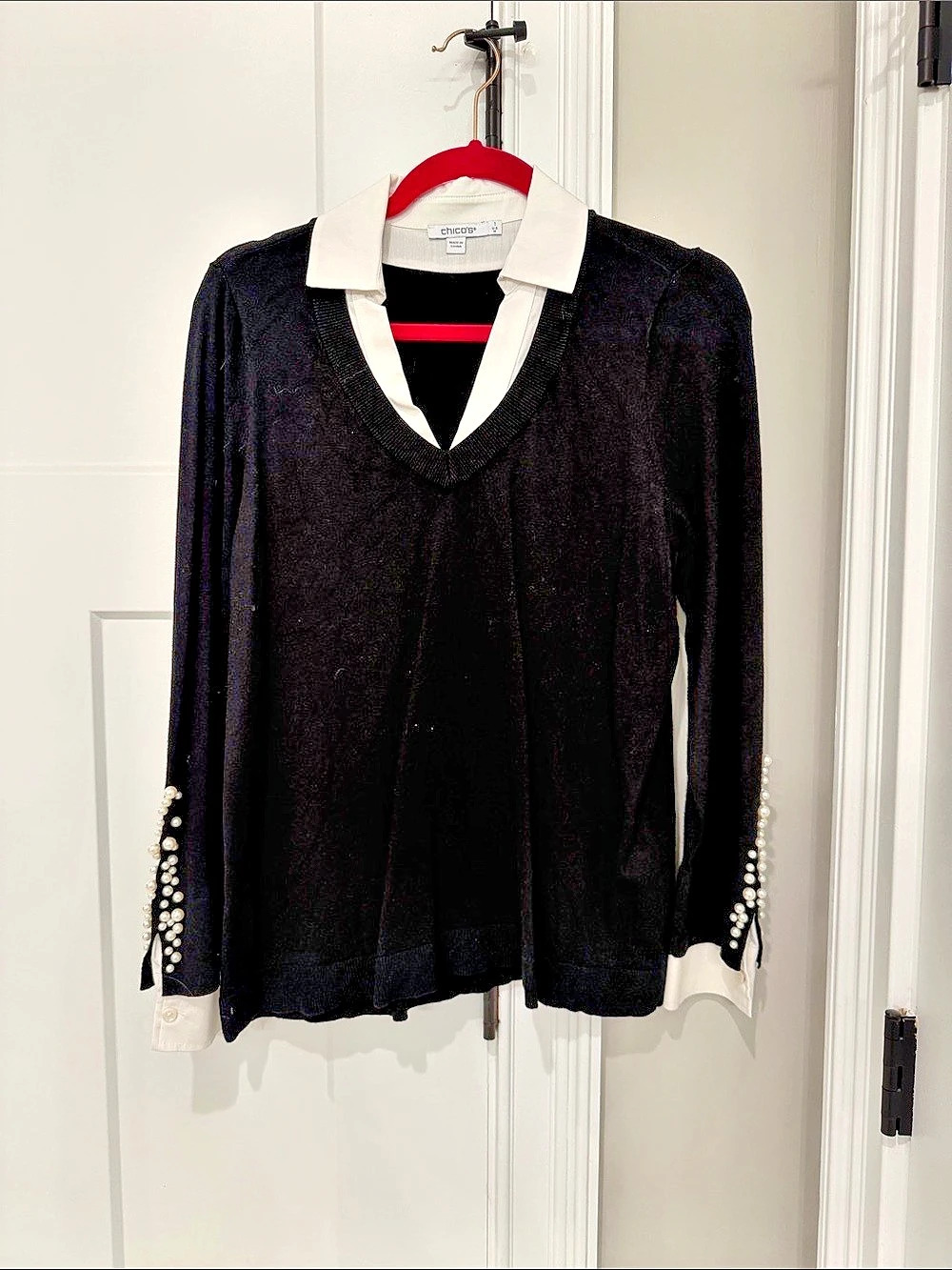 Chico's Black & White Embellished Pearls Blouse Size Medium Like New Classic